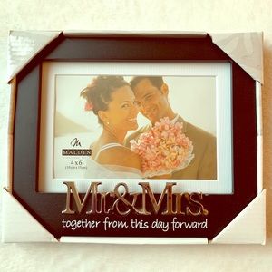 New Mr & Mrs Picture Frame